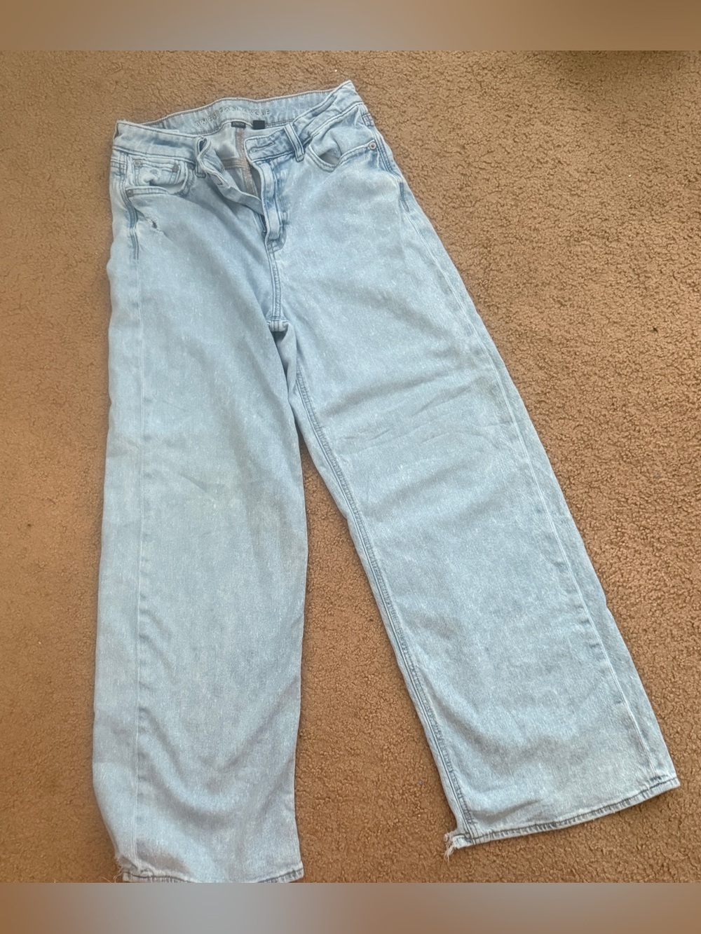 American Eagle Super High-Rise Baggy Wide Leg Jeans